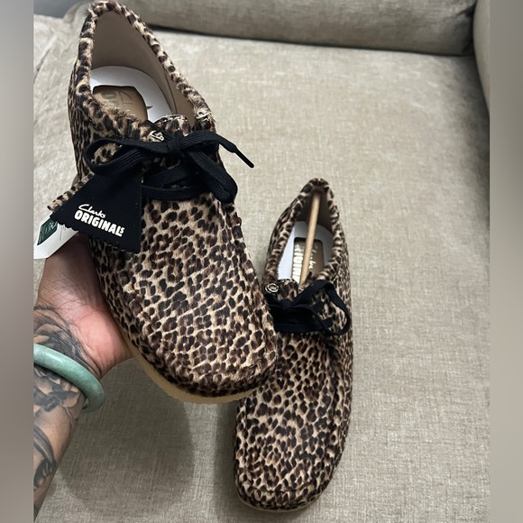 CLARKS Wallabee Leopard print - Picture 6 of 15